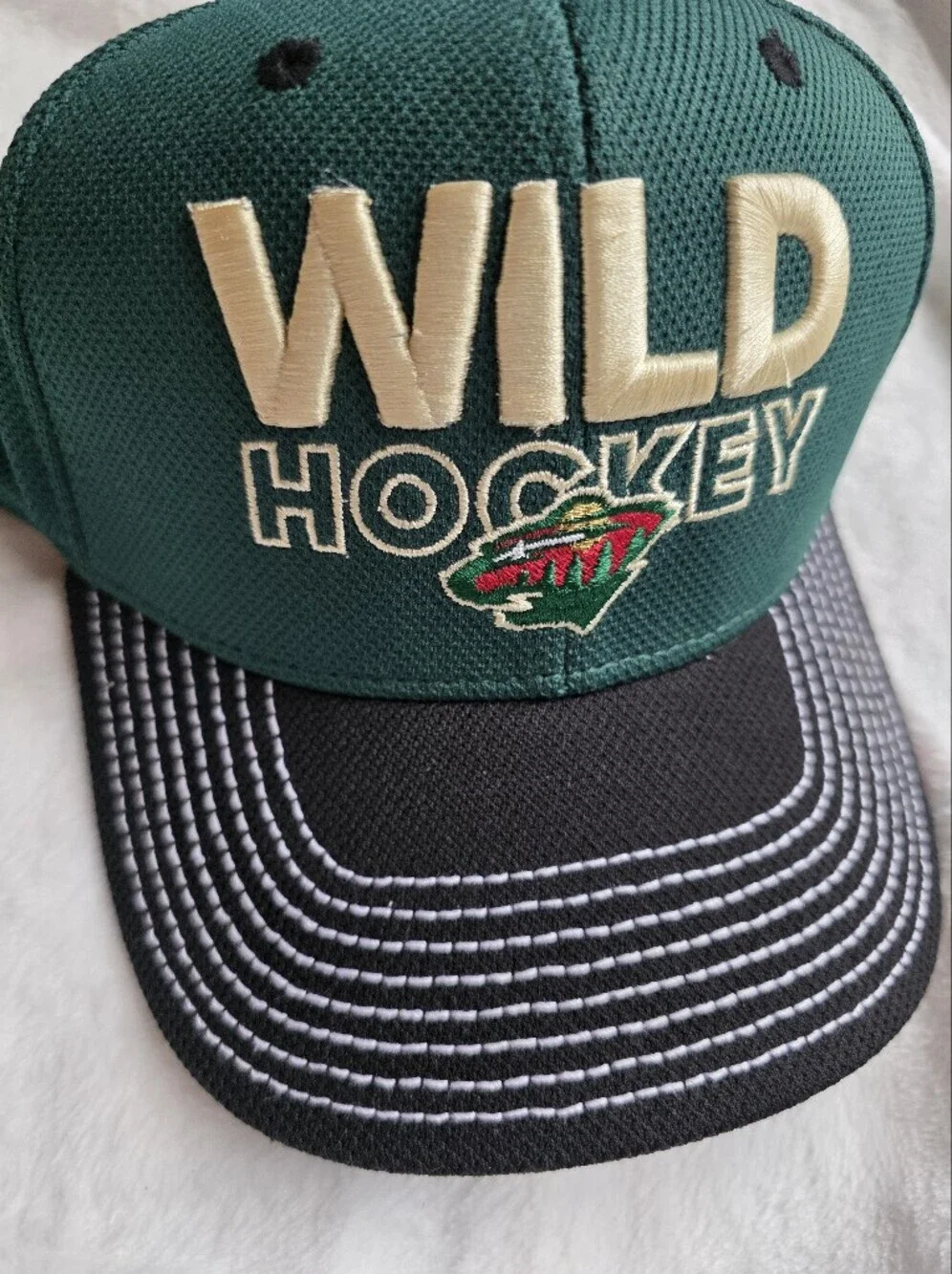 WILD HOCKEY Embroidered Green Snapback Hat Xl- XXL Vintage Adidas Minnesota Y2K